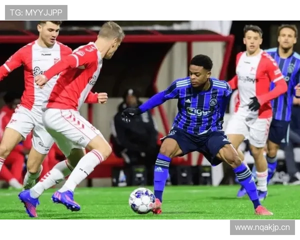 阿贾克斯争冠能力明显下降,球队赛季表现面临现实考验 阿贾克斯争冠能力明显下降,球队赛季表现面临现实考验