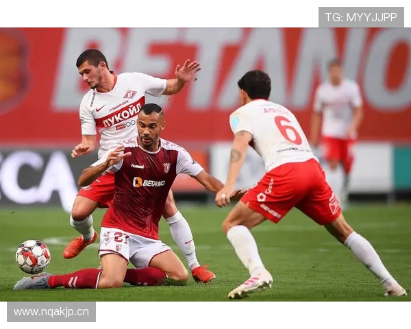 阿贾克斯欧战表现持续低迷,对赛季走势形成制约