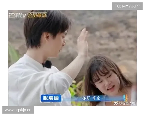 张家齐出门随手一拍就是明星生活，我这月工资还没资格看他鞋子特写