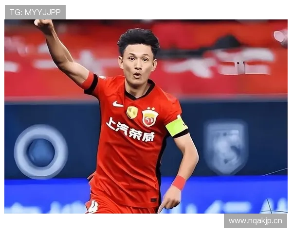 王燊超私下居然这么爱堆鞋柜，跟赛场上那个铁血硬汉差挺多的嘛