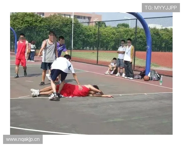 三步讲清篮球场上如何判定身体接触犯规
